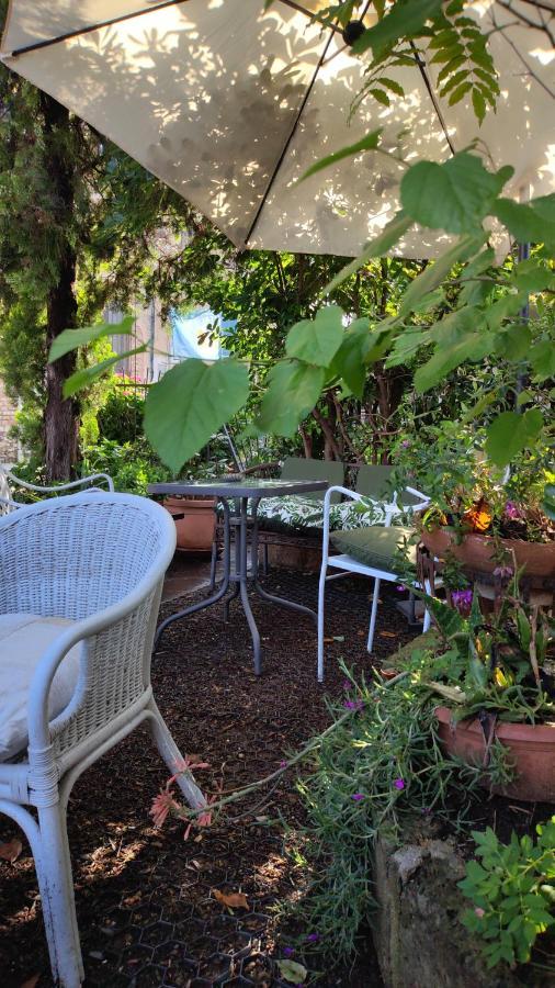 B&B Lamagia Di Corte Moronati Sirmione Exterior foto
